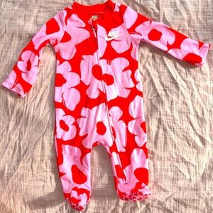 Newborn Nike onesie. Never worn. Never washed. Tags were removed.